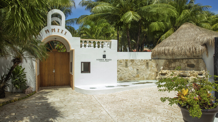 Hidden Beach Resort Au Naturel Club